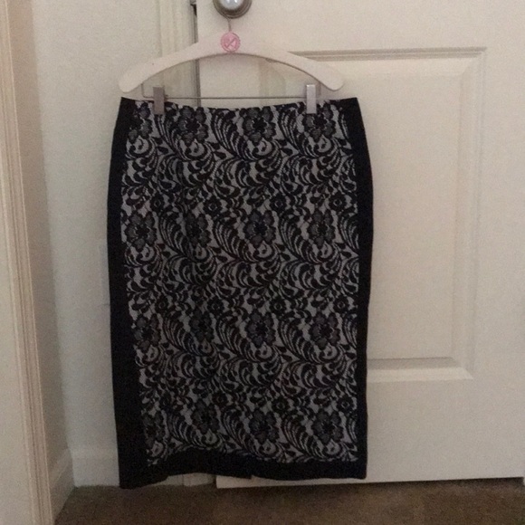 Skirt - Picture 1 of 9